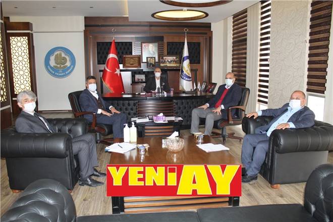 Tarsus Ticaret Borsası Yönetim Kurulu toplantısında