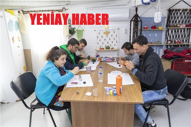 ÖZEL BİREYLER BU PARKTA ÇOK MUTLU